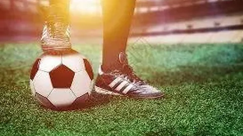 “剑南春盛宴：拜仁与美因茨激战成2-2，卡尔连发神射，凯恩点球绝杀再现精彩对决！”