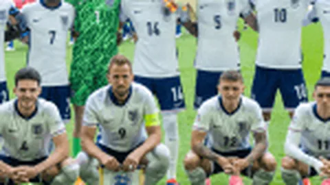 哈维續約確定，領袖巴薩再戰，西甲冠軍之路指日可期。